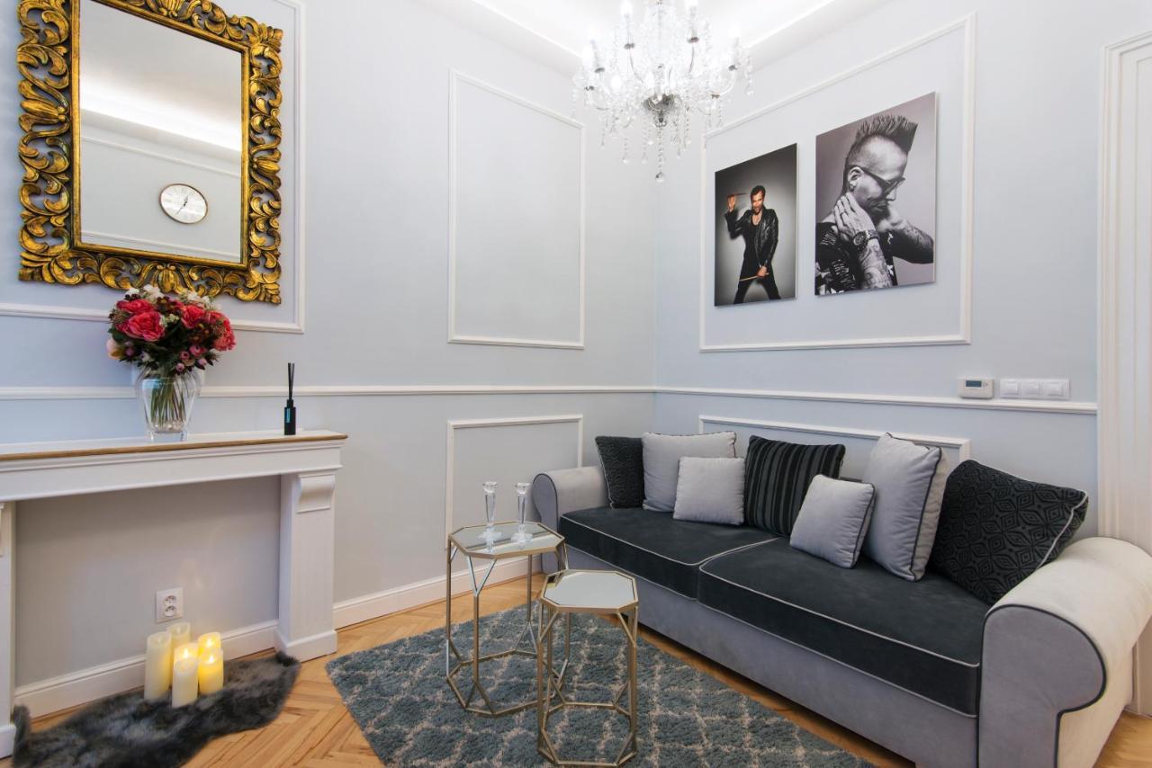 פראג Vogue Apartment Near By Wenceslas Square מראה חיצוני תמונה